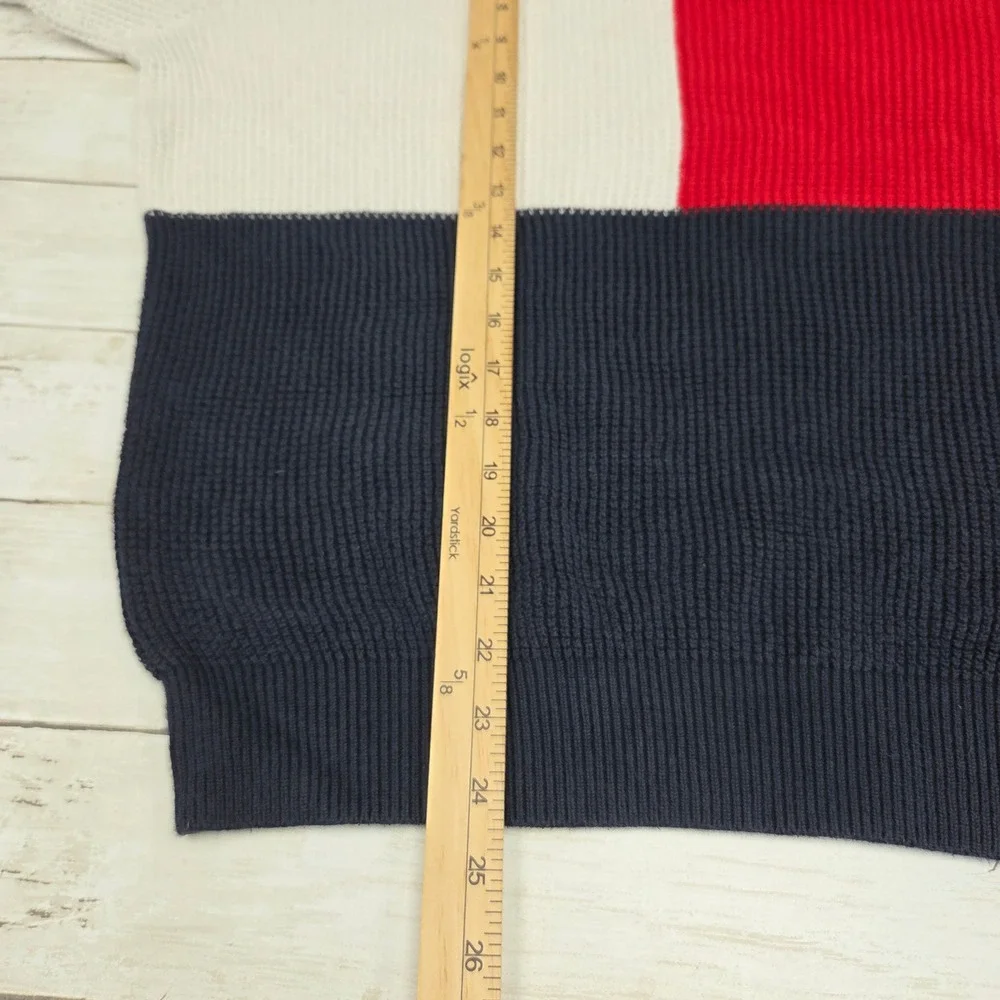 Tommy Hilfiger stain front